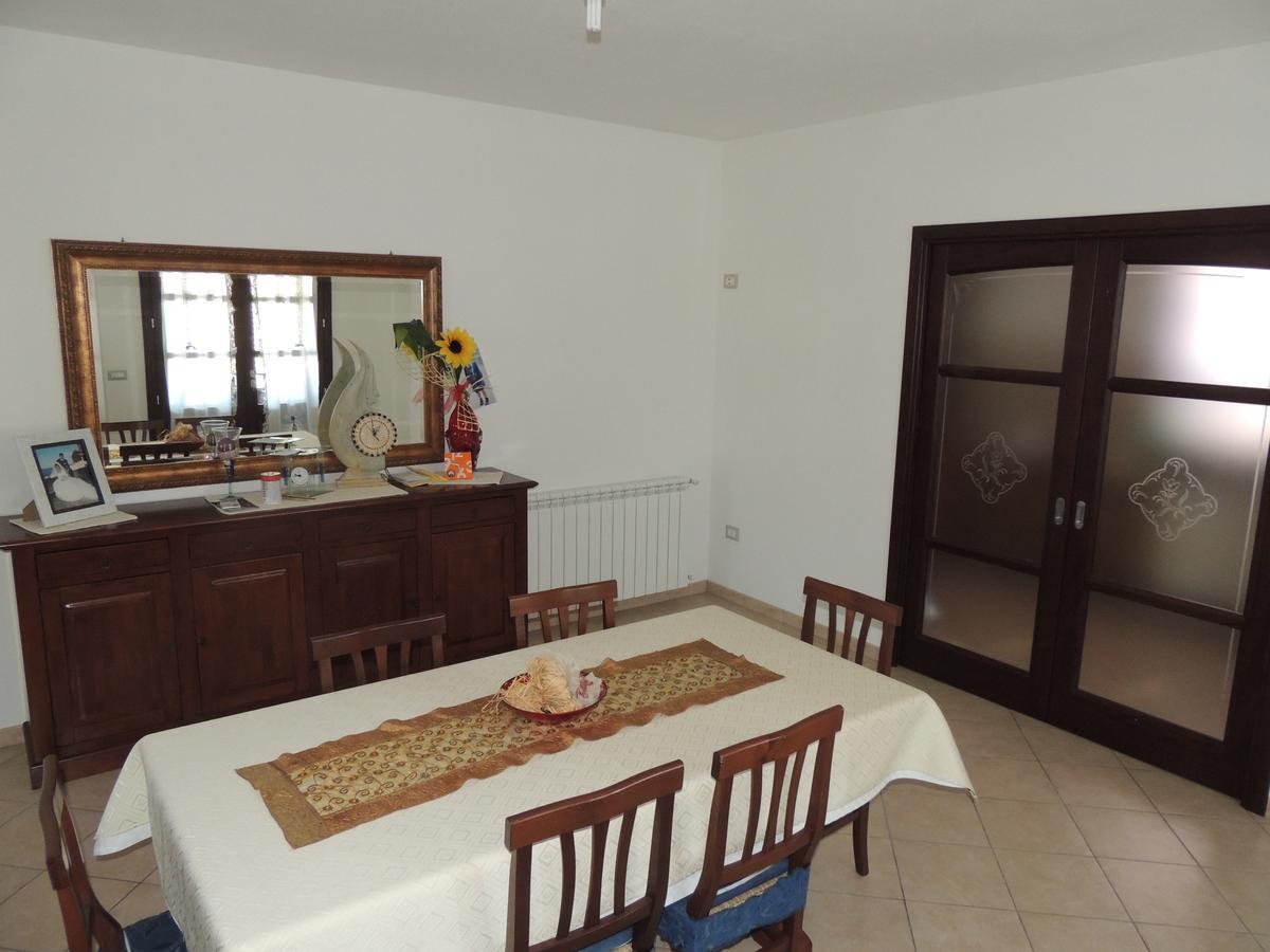 Bed and Breakfast Il Nuraghe Uras Екстер'єр фото