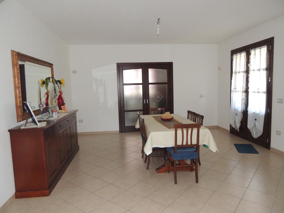 Bed and Breakfast Il Nuraghe Uras Екстер'єр фото